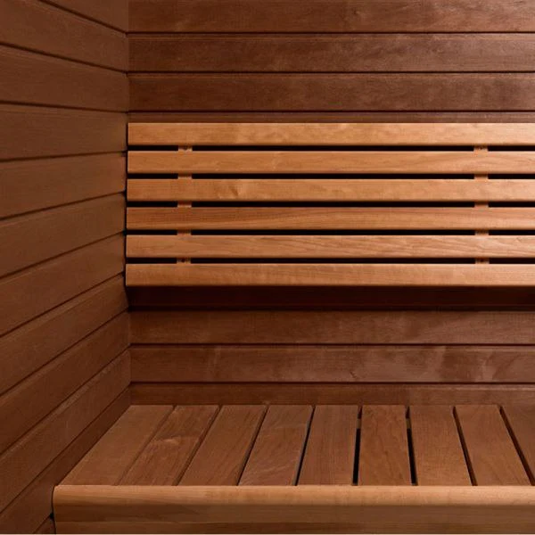 Тихое место на берегу реки