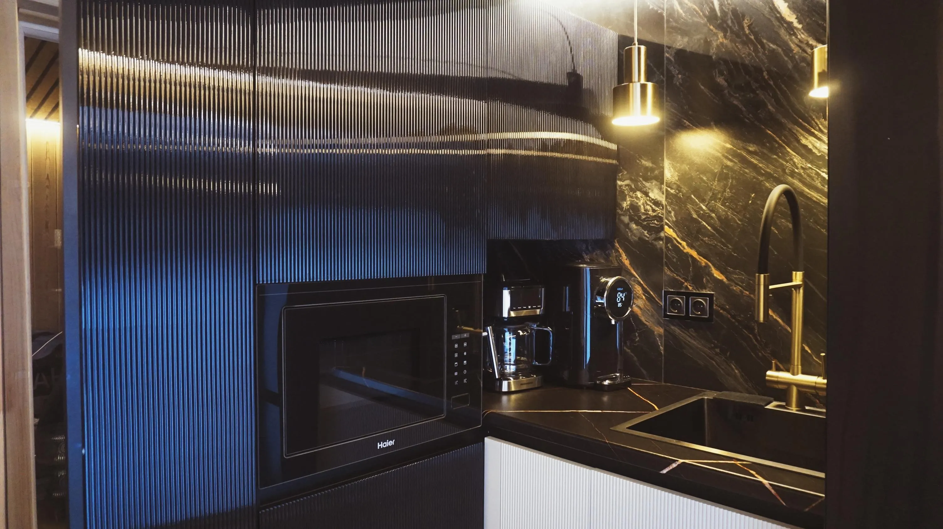 Кухонный гарнитур в доме-бани Гармония